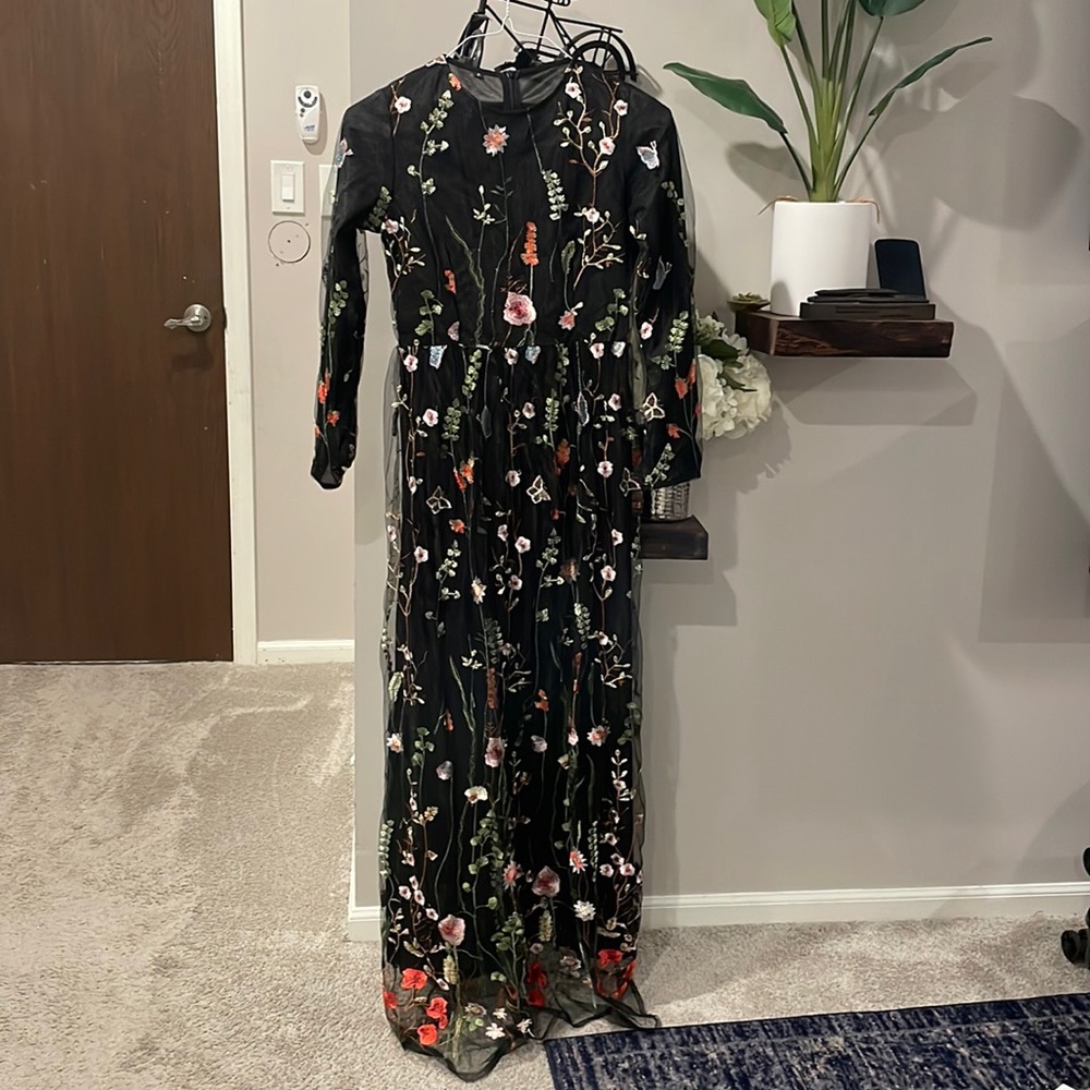 Brand new Maxi dress - S - fully lined